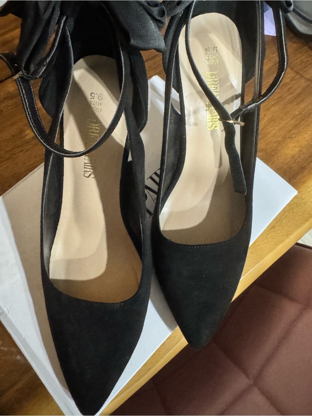 Dream Pairs Black Pointed Toe Ankle Strap Heels